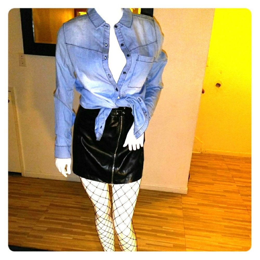 Jean button top
